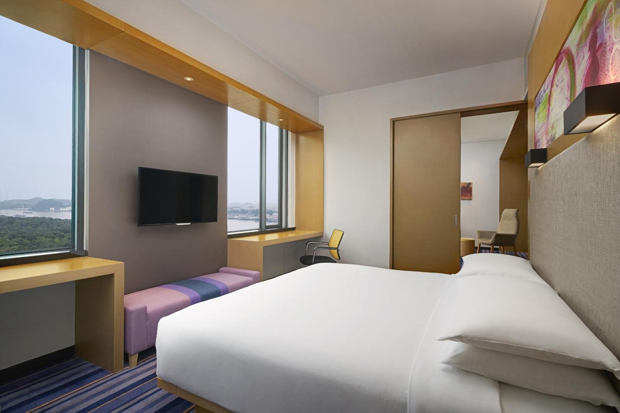 Aloft Guangzhou University Park Экстерьер фото